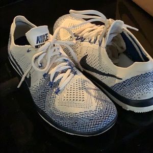 Nike free run knit size 8